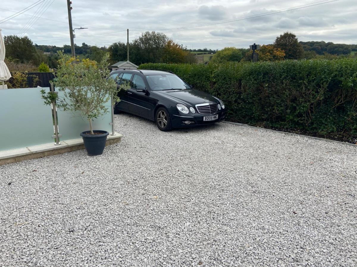 Dewcroft Villa Horsley  Exterior photo